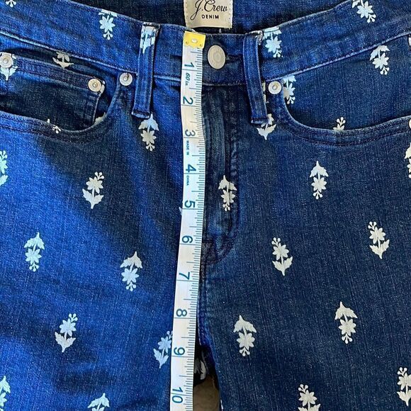 J. Crew. 9” High Rise Toothpick Jeans w/floral pattern. Size 25 - Picture 7 of 11